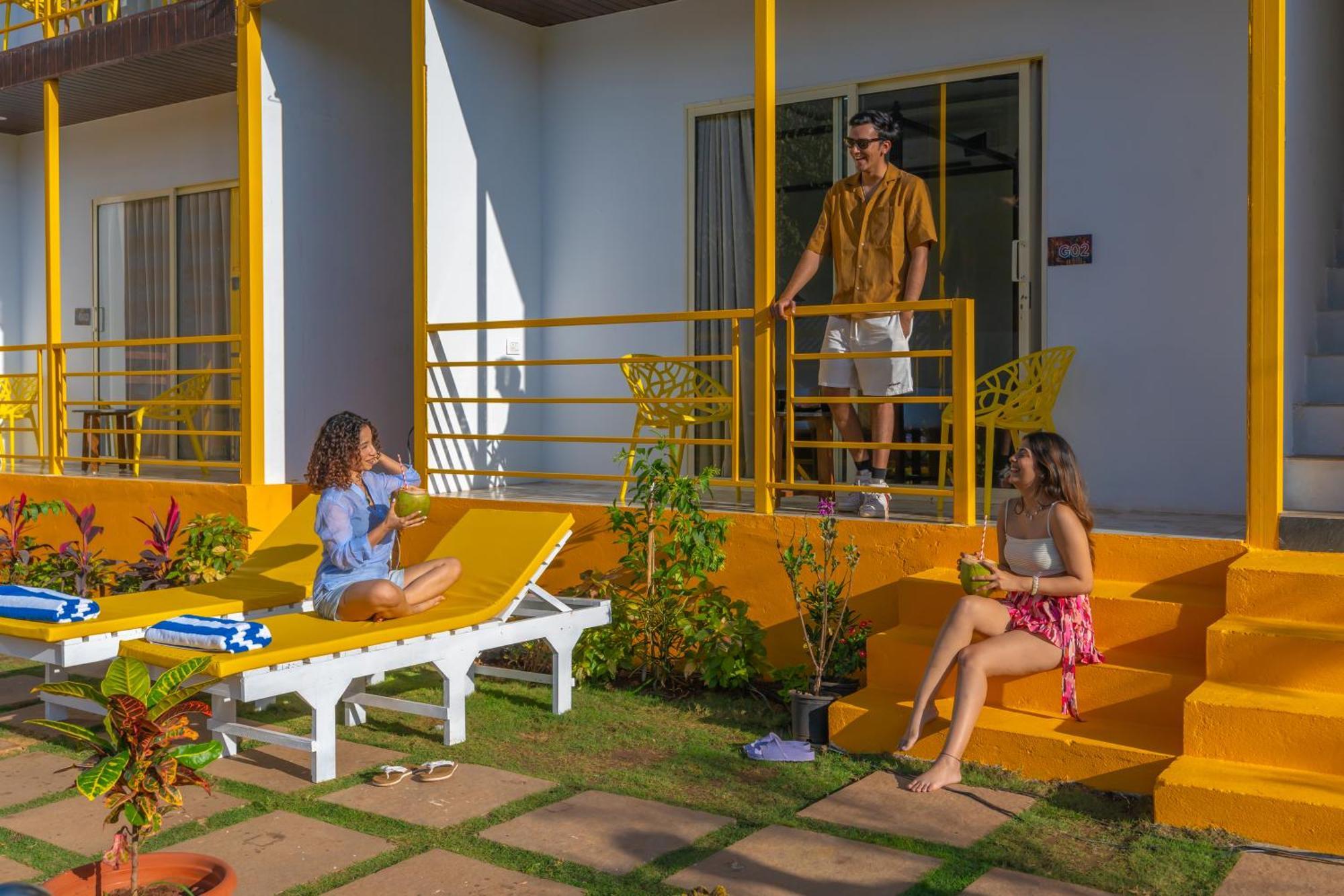 The Social Stays Goa, Morjim Formerly Artbuzz Екстериор снимка