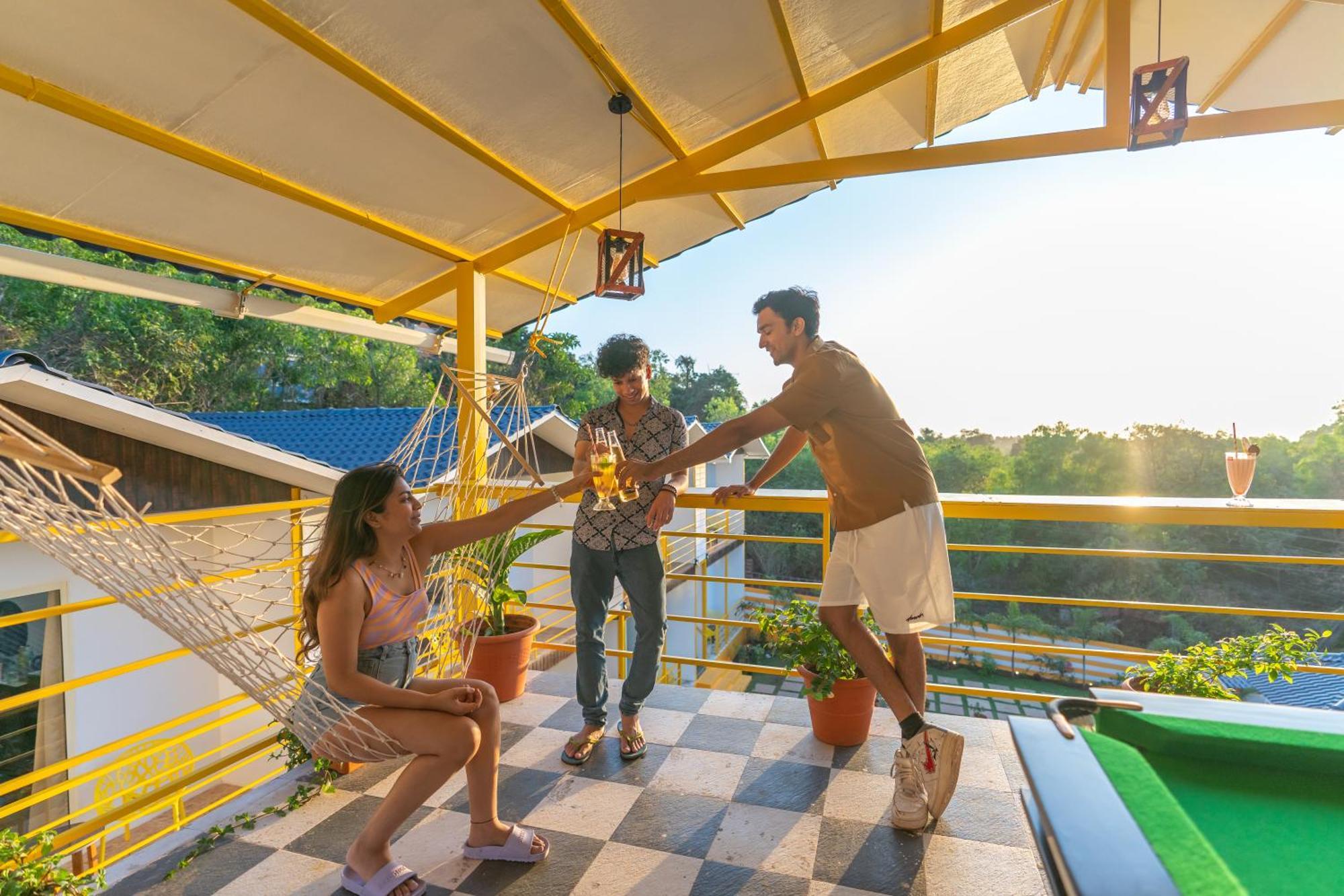 The Social Stays Goa, Morjim Formerly Artbuzz Екстериор снимка